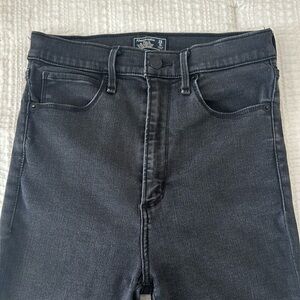 Abercrombie & Fitch Ultra High Rise Super Skinny jeans